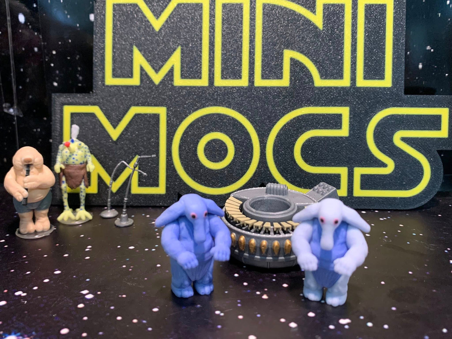 MAX REBO faded Blue head/limbs
