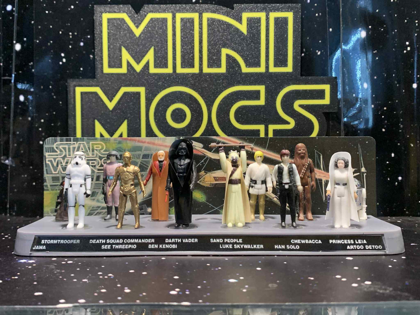 Echo partner First 12 mail away display stand